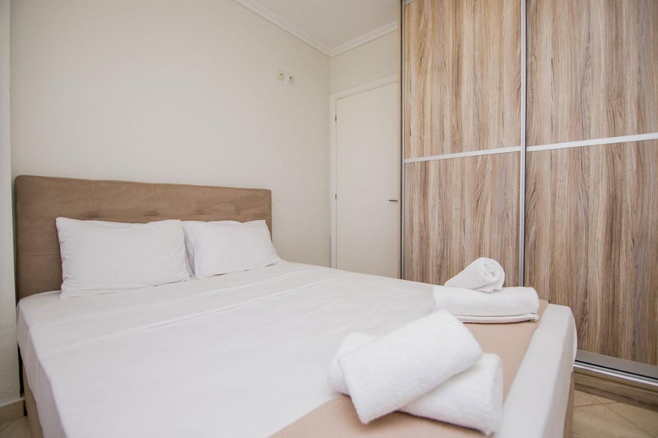 Kasta Bnb Ofrínion Exterior foto